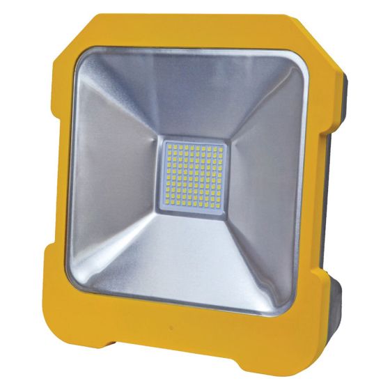 Spectre SP-17179 20W LED Tasklight 110V + 16A Outlet Socket + 3M Cable